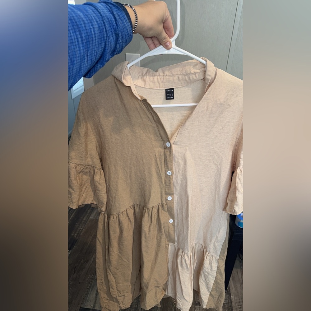 SHEIN Beige Two-Tone Button-Up Blouse